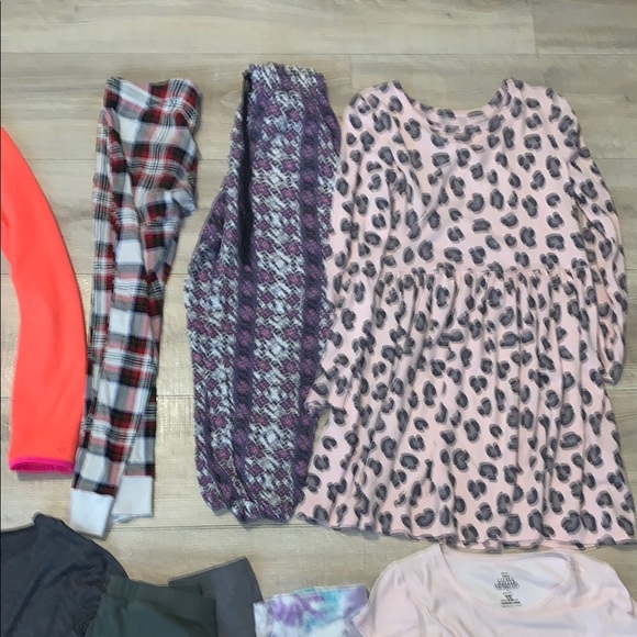 Girls 10/12 15 piece clothing bundle - Picture 7 of 9